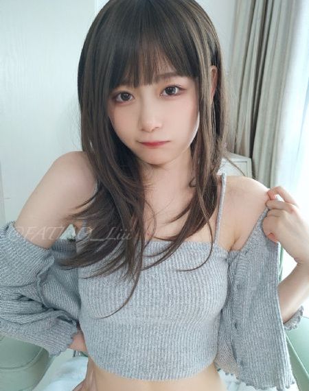 操死丝袜人妻护士_4K在线观看