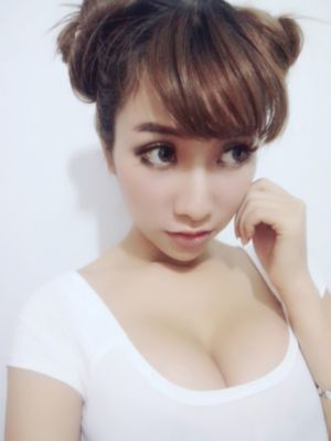 欧美交换配乱吟粗大在线观看_超清版蓝光版中文字幕包