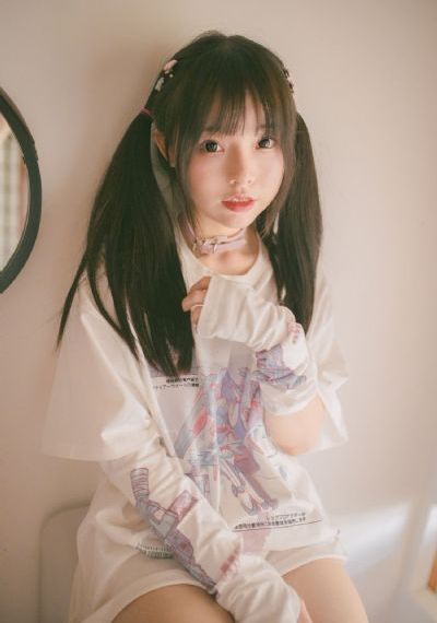 美女扒开腿让男人_高清免费播放